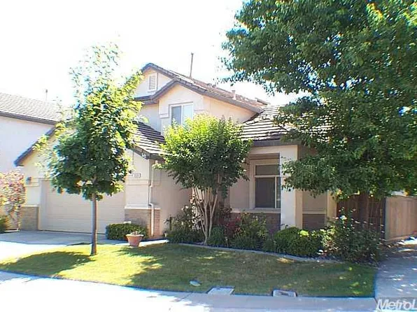 360 Eastbrook Cir, Sacramento, CA 95835
