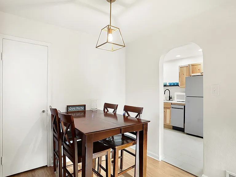 6548 Ferguson St — Photo 17