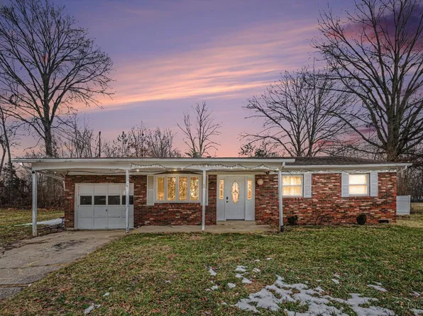 4488 Glenwillow Dr, Batavia, OH 45103