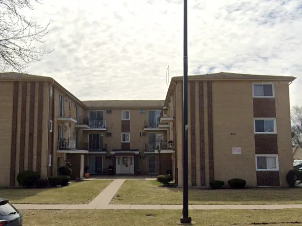5139 W 79th St APT 2, Burbank, IL 60459