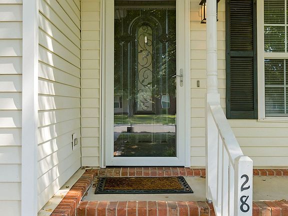 5th image of 2820 Weybridge Dr