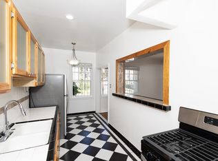 Whitley Courtyard, Los Angeles, CA 90028