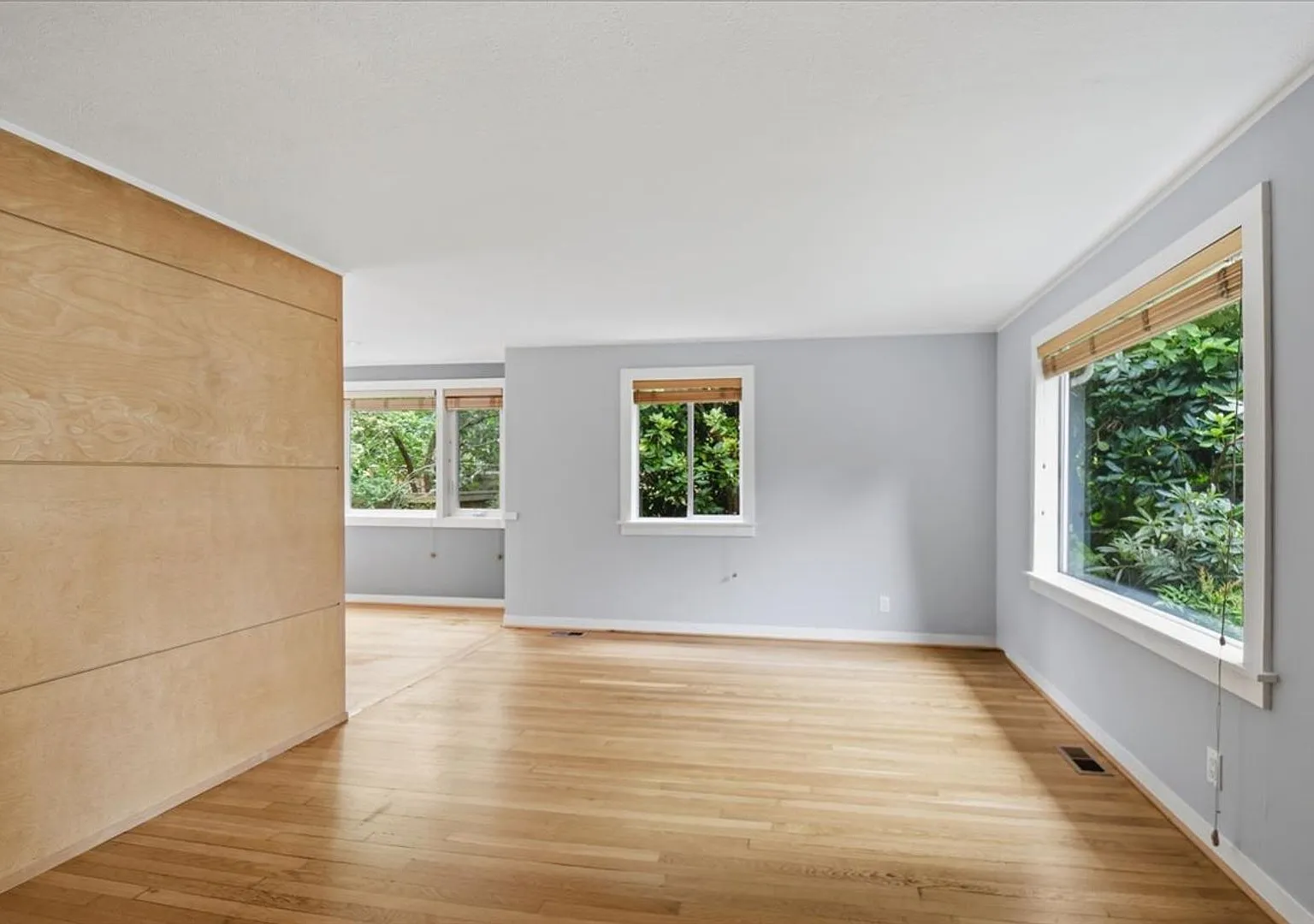1Bd/1Ba Seattle Home — Photo 3