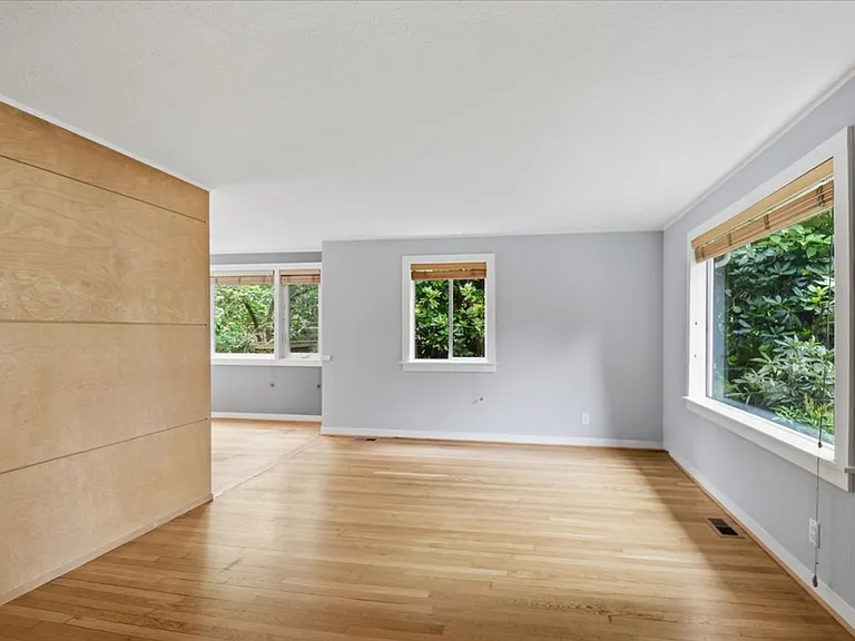 3720 SW 100th St — Photo 3