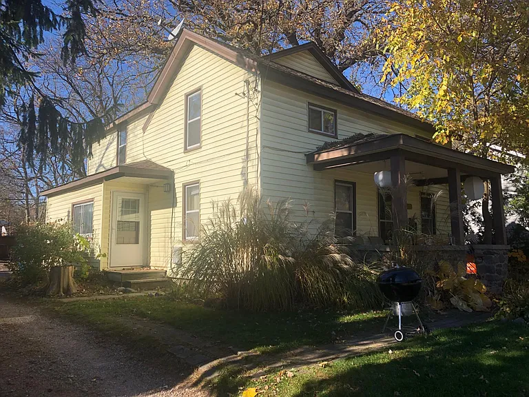 1117 Pontiac St #2 — Photo 2