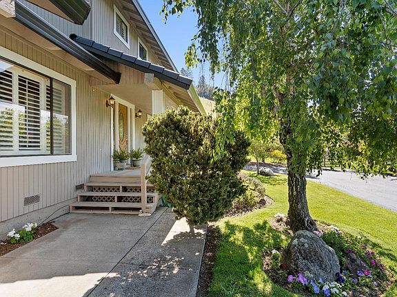5th image of 4550 Ponderosa Drive