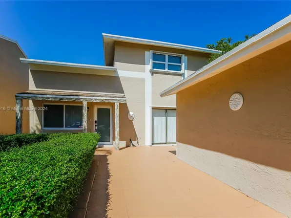 10712 SW 147th Pl, Miami, FL 33196