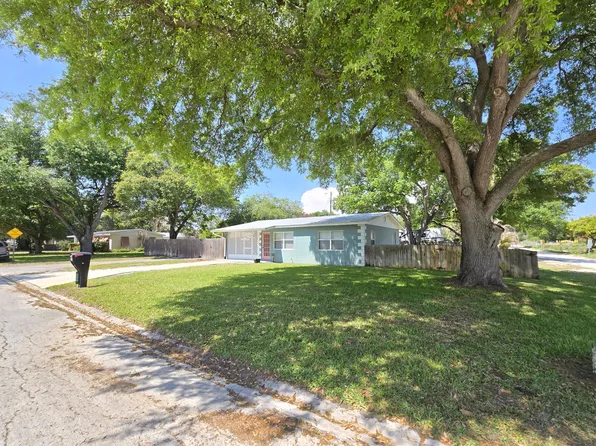 330 Barraclough St, Fort Pierce, FL 34982