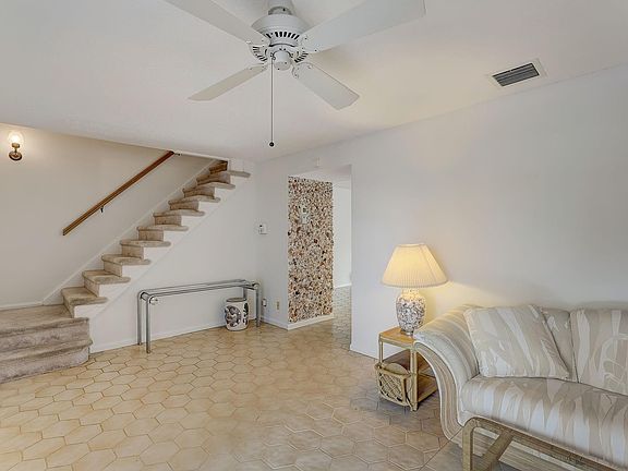 3rd image of 1136 Russell Drive