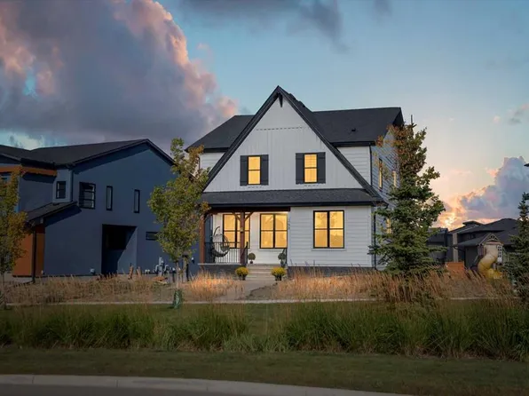 348 S Harmony Dr, Rocky View County, AB T3Z 0E5