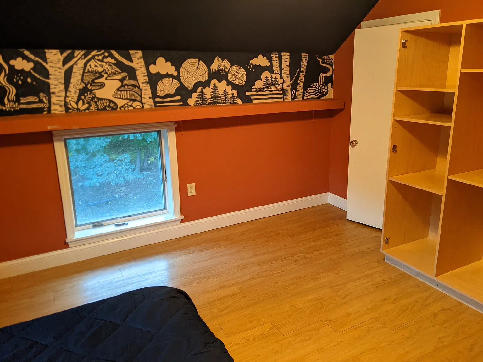 2 bed, 2500 sqft, $1,100 — Photo 2