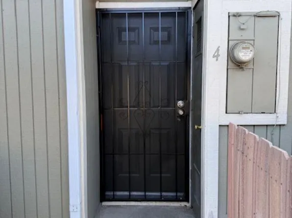 855 Nutmeg Pl APT 4, Reno, NV 89502