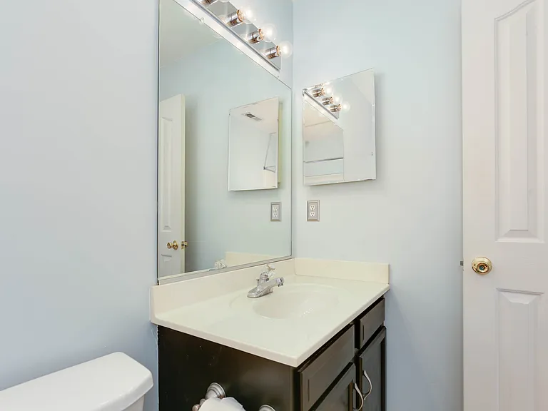 1133 Lady Ashley Dr #1 — Photo 24