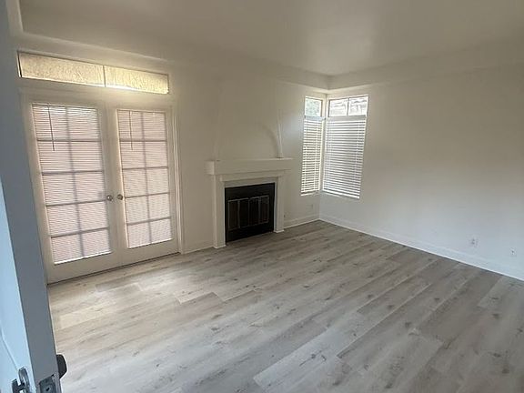 4th image of 3432 Cameo Dr Unit 64