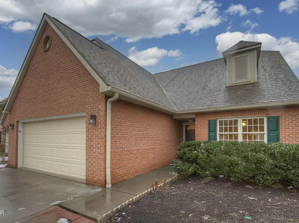 383 Paine Lake Dr, Sevierville, TN 37862