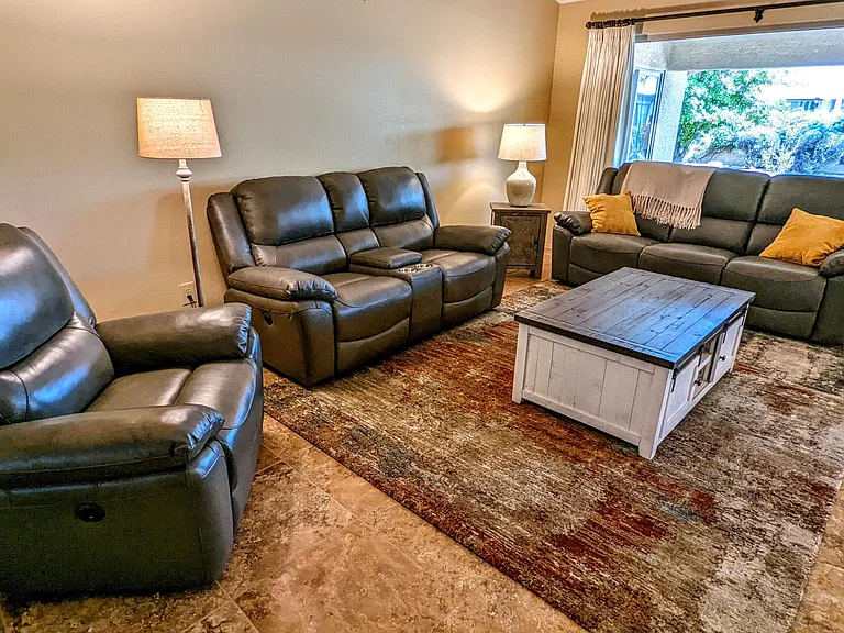 38135 S Rolling Hills Dr — Photo 6
