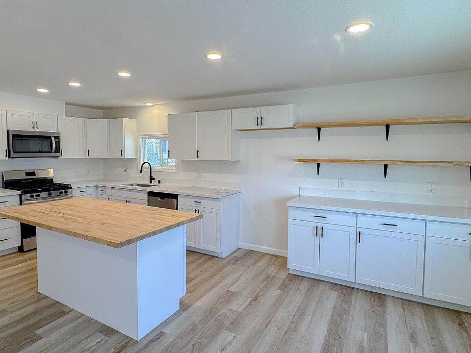 1st image of 5840 Eureka Ln #83