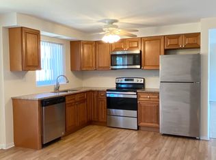 8300 Grand Ave APT 3R, River Grove, IL 60171