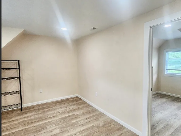 3555 Lossing St #B — Photo 12