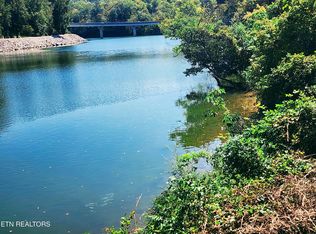 107 & 115 Riggs Chapel Rd, Harriman, TN 37748