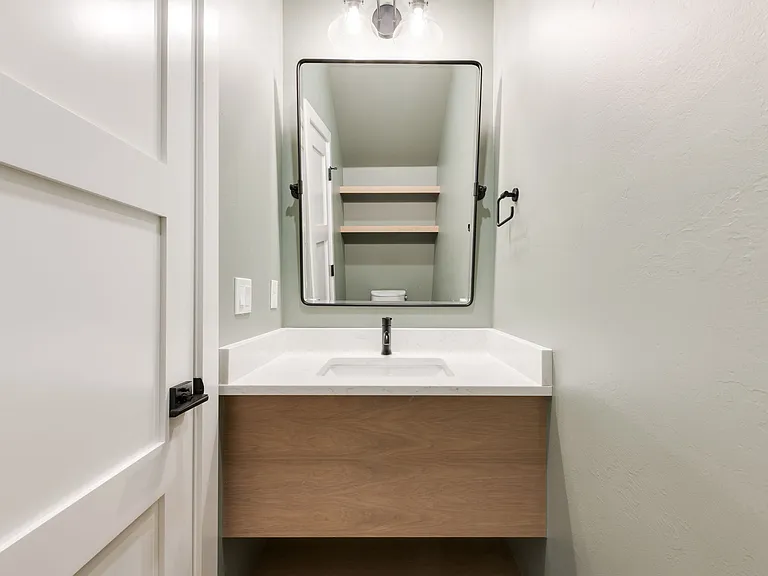 1032 Hangar Dr — Photo 19