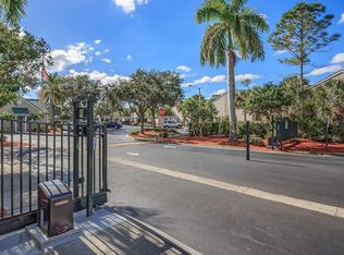 3429 Winifred Row Ln APT 504, Naples, FL 34116