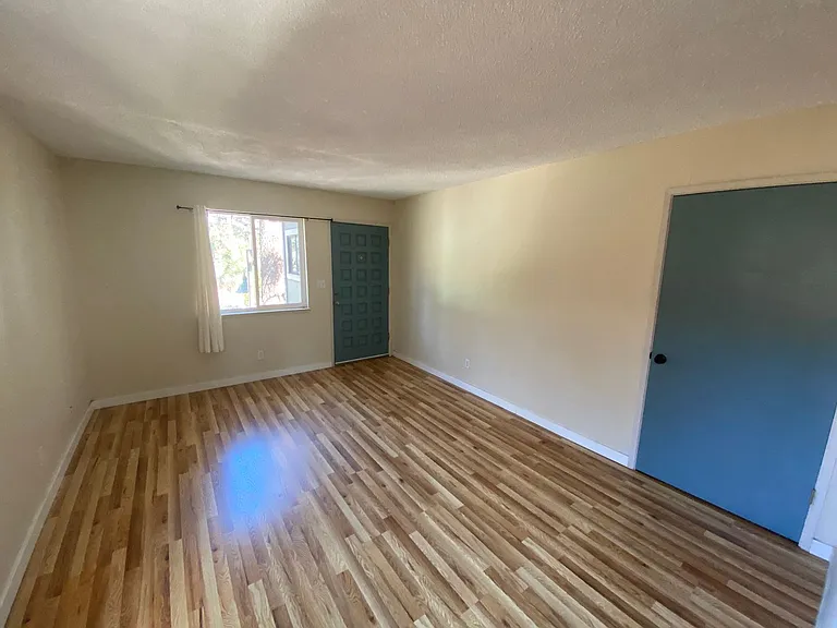 3880 Pioneer Trail — Photo 3