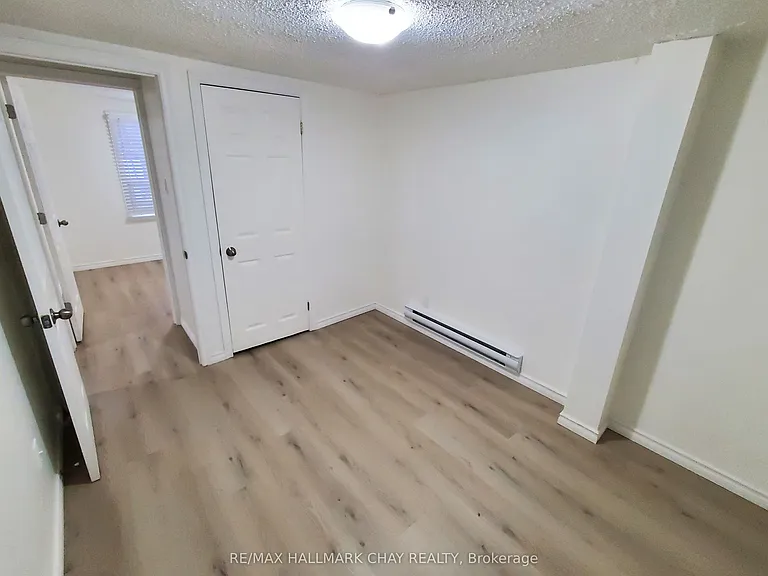 58 Queen St W #6 — Photo 6