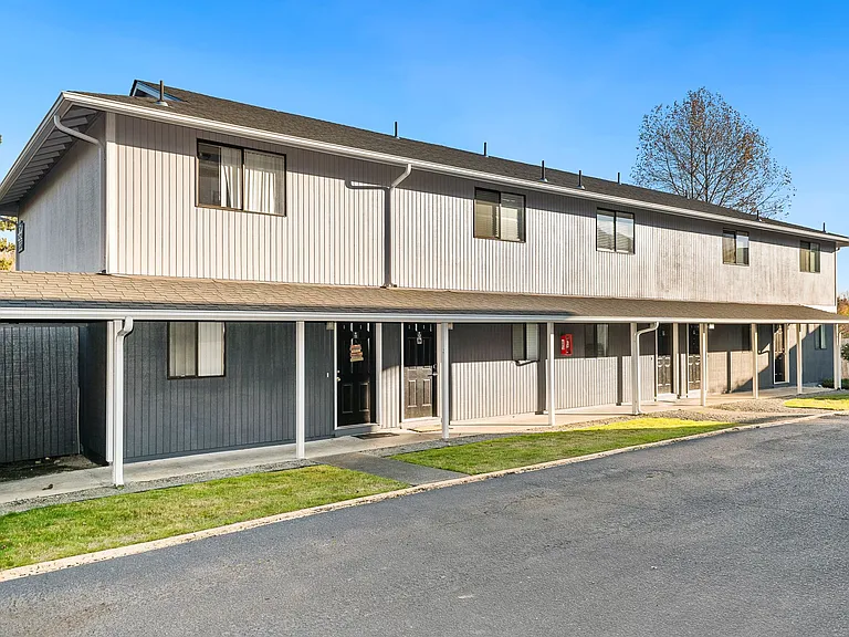 LSLV Lakeshore Lakeview — Photo 14
