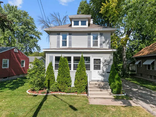 608 E New York Ave, Oshkosh, WI 54901