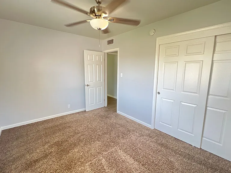 515 Cherokee Dr — Photo 16
