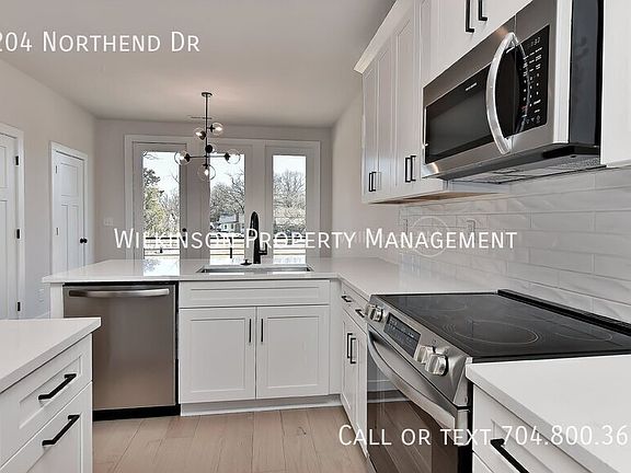 3rd image of 2204 Northend Dr