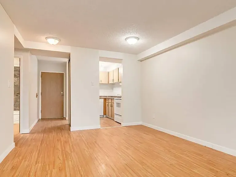 4408A 32nd St — Photo 13