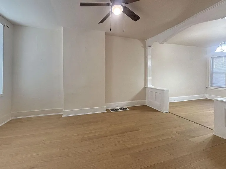 743 E Hilton St — Photo 10