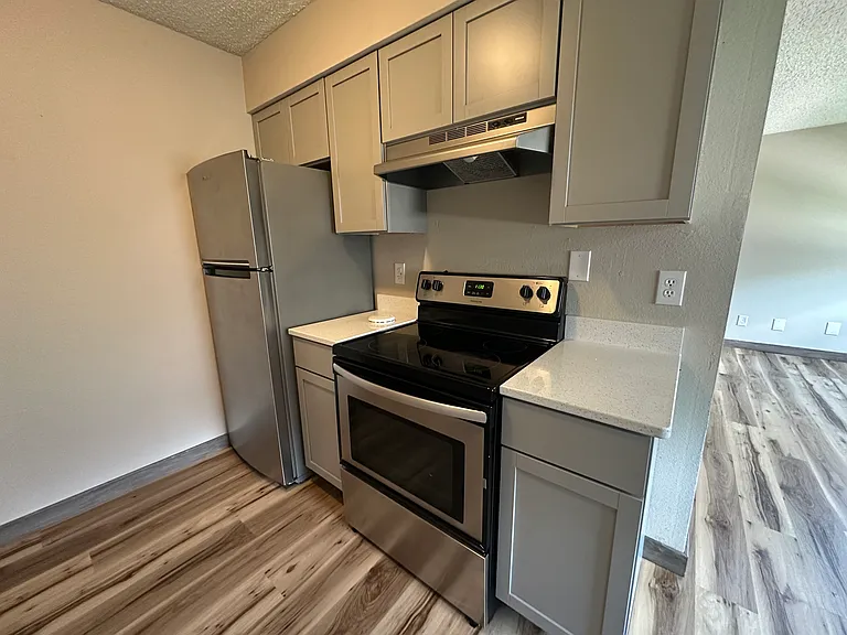 950 Boston Way #8 — Photo 3