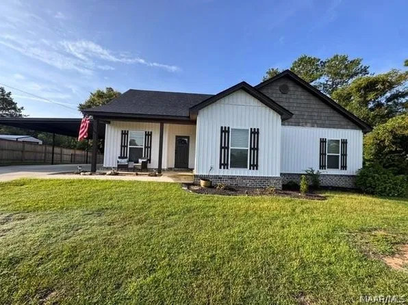 10 Shadow Wood Ln, Wetumpka, AL 36092