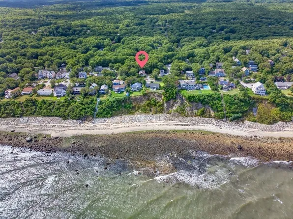 93 Shore Dr, Plymouth, MA 02360
