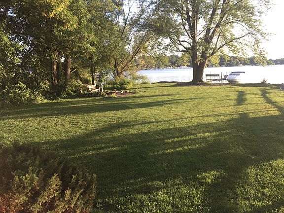 3rd image of 4945 Glen Elyn Rd