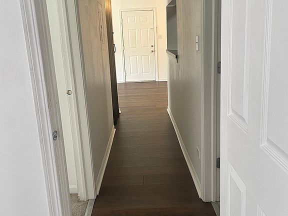 4th image of 499 Park St Unit 1B