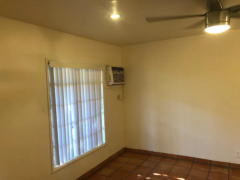1380 N Indian Canyon Dr #8 — Photo 28