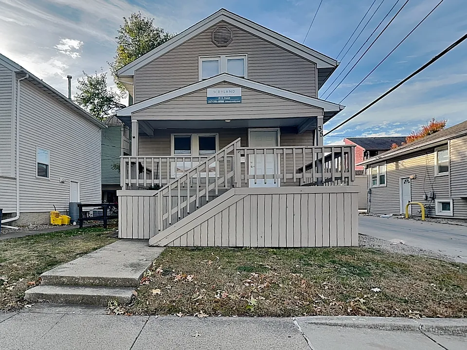 35 E Daniel St