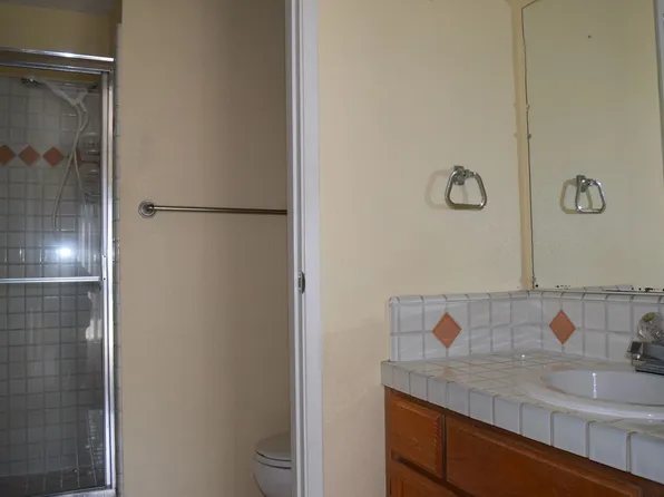 1317 Rice Ln, Roseville, CA 95678