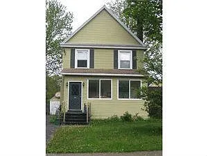 56 S Lake St photo 1