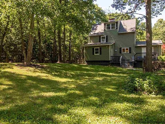 3rd image of 1097 Church Rd