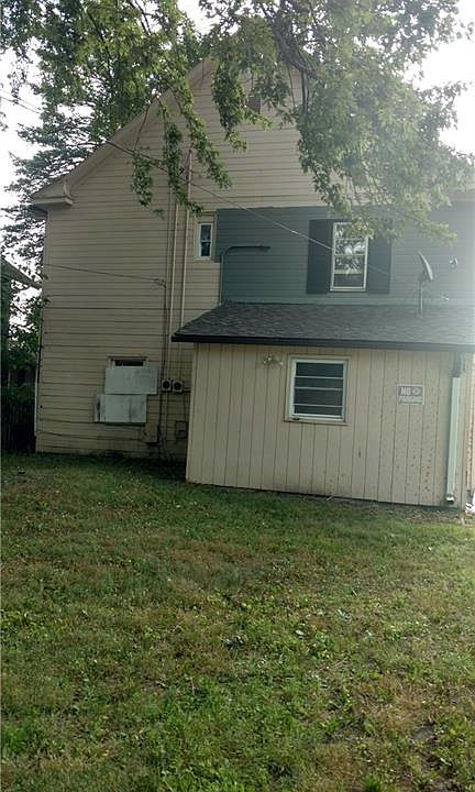 2nd image of 1450 E 14th St