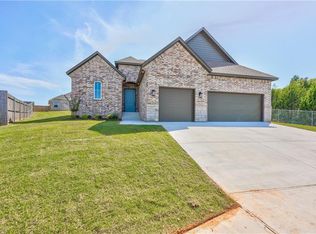 908 NW 190th St, Edmond, OK 73012