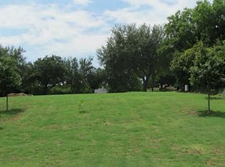9010 Guernsey Ln, Dallas, TX 75220