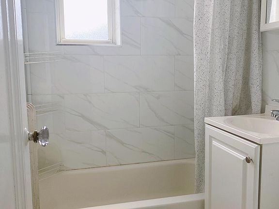 5th image of 3517 146th St APT 8A