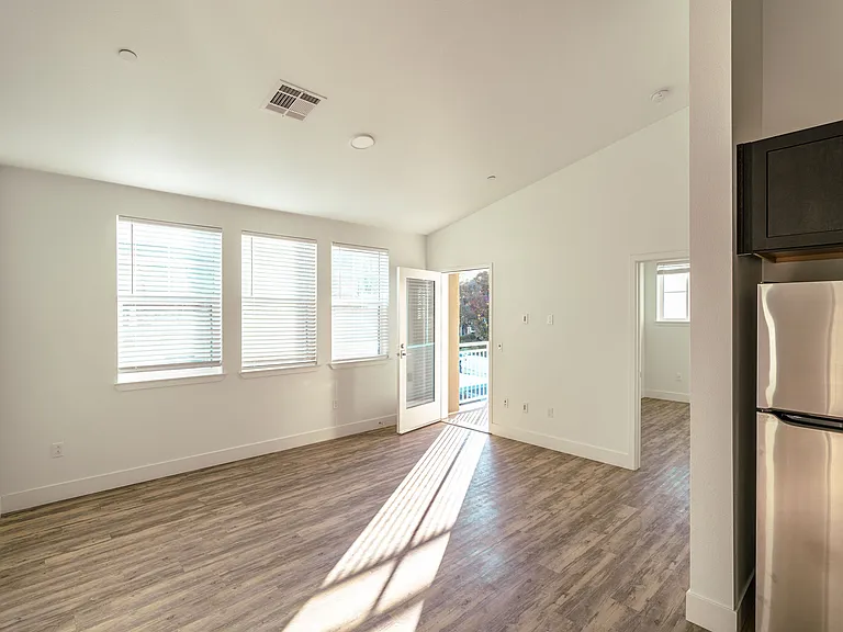 Vela Apartments — Photo 12