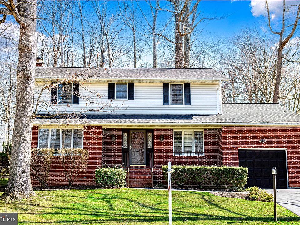 1st image of 619 Ponderosa Dr